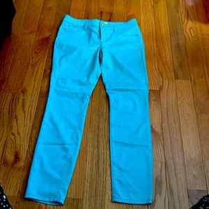 L.E.I “Ashley” low rise skinny jeans.